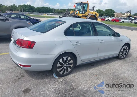 2013 Volkswagen Jetta Hybrid Sel Premium z USA, uszkodzony, nr VIN 3VW637AJ2DM233265